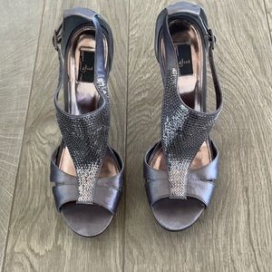 Glint Gillian pewter heels